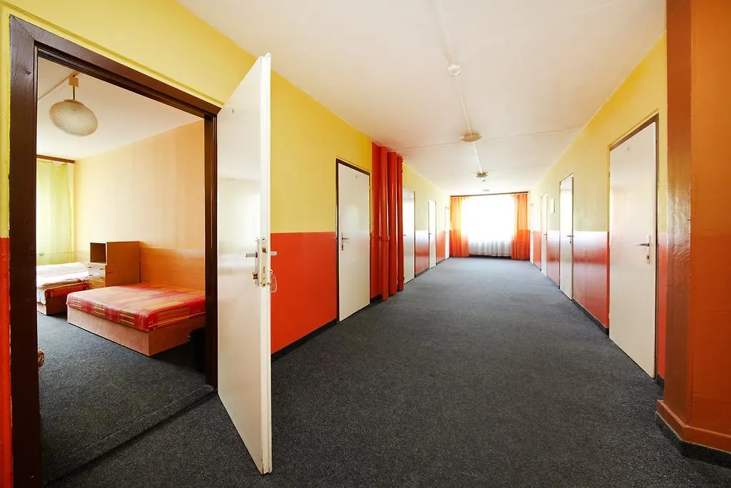 פראג Hostel Liben 0*,